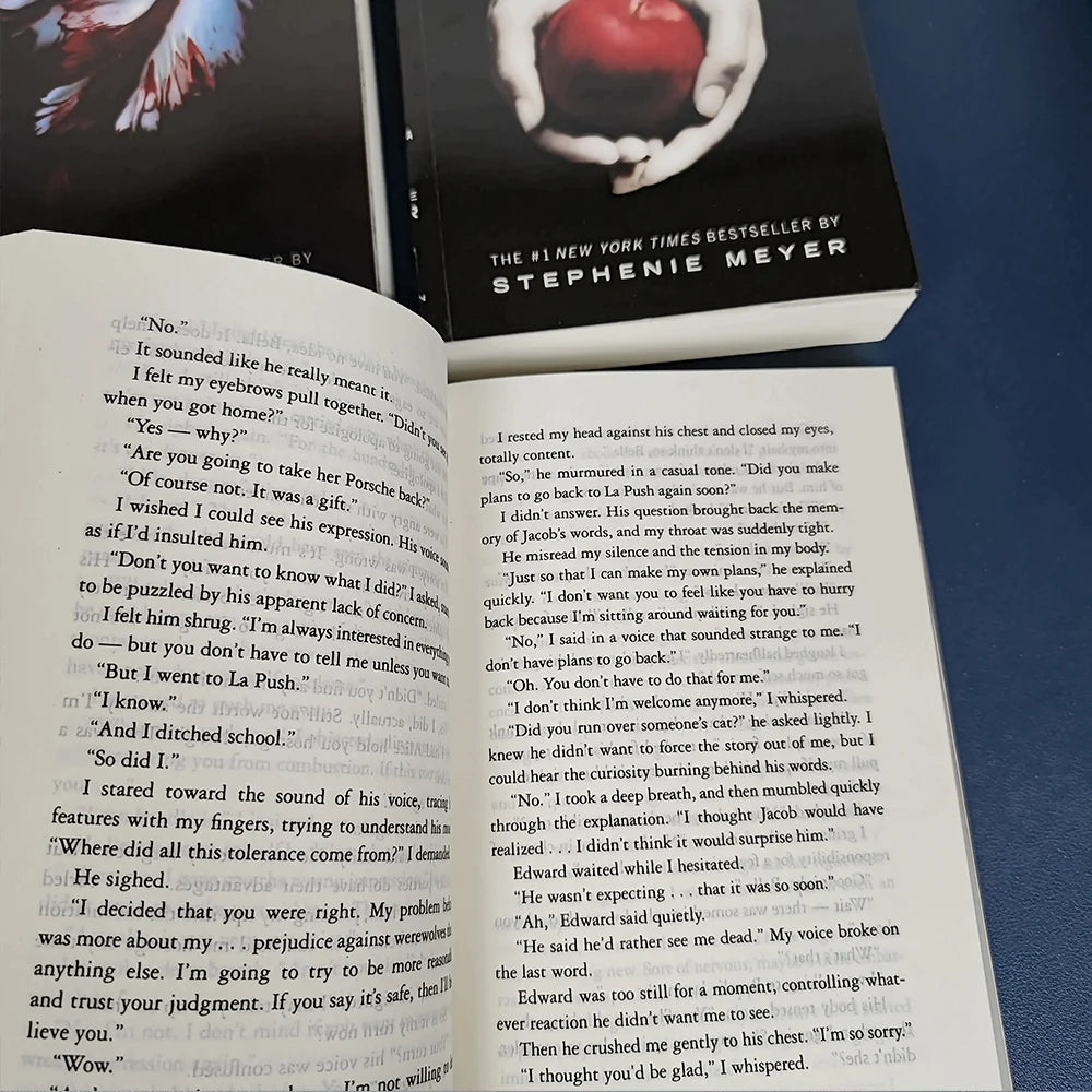 The Twilight Saga 1-2-3-4 English Novel book twilight new moon eclipse breaking dawn 1pc book