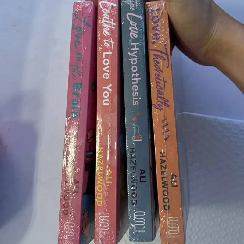 1 Book  By Ali Hazelwood The Love Hypothesis/Love on The Brain/Loathe to Love You /Love, Theoretically Novel English Book