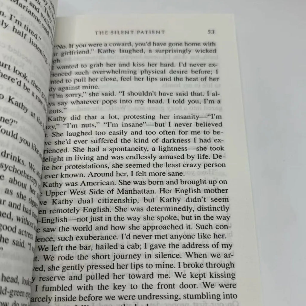 The Silent Patient by Alex Michaelides Paperback English Novel Bestseller Book Libros