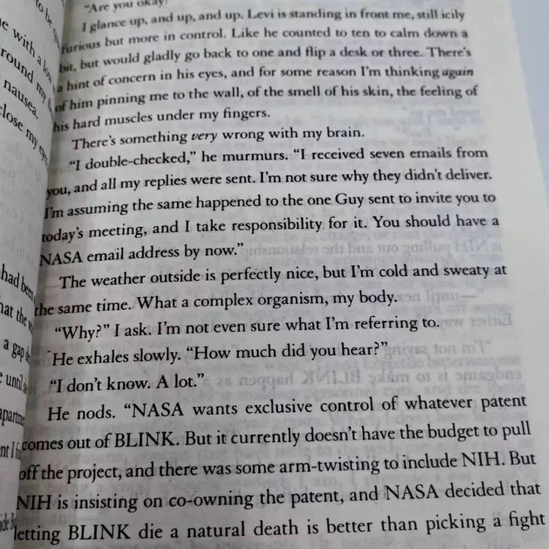 1 Book By Ali Hazelwood The Love Hypothesis/Love on The Brain/Loathe to Love You /Love, Theoretically Novel English Book