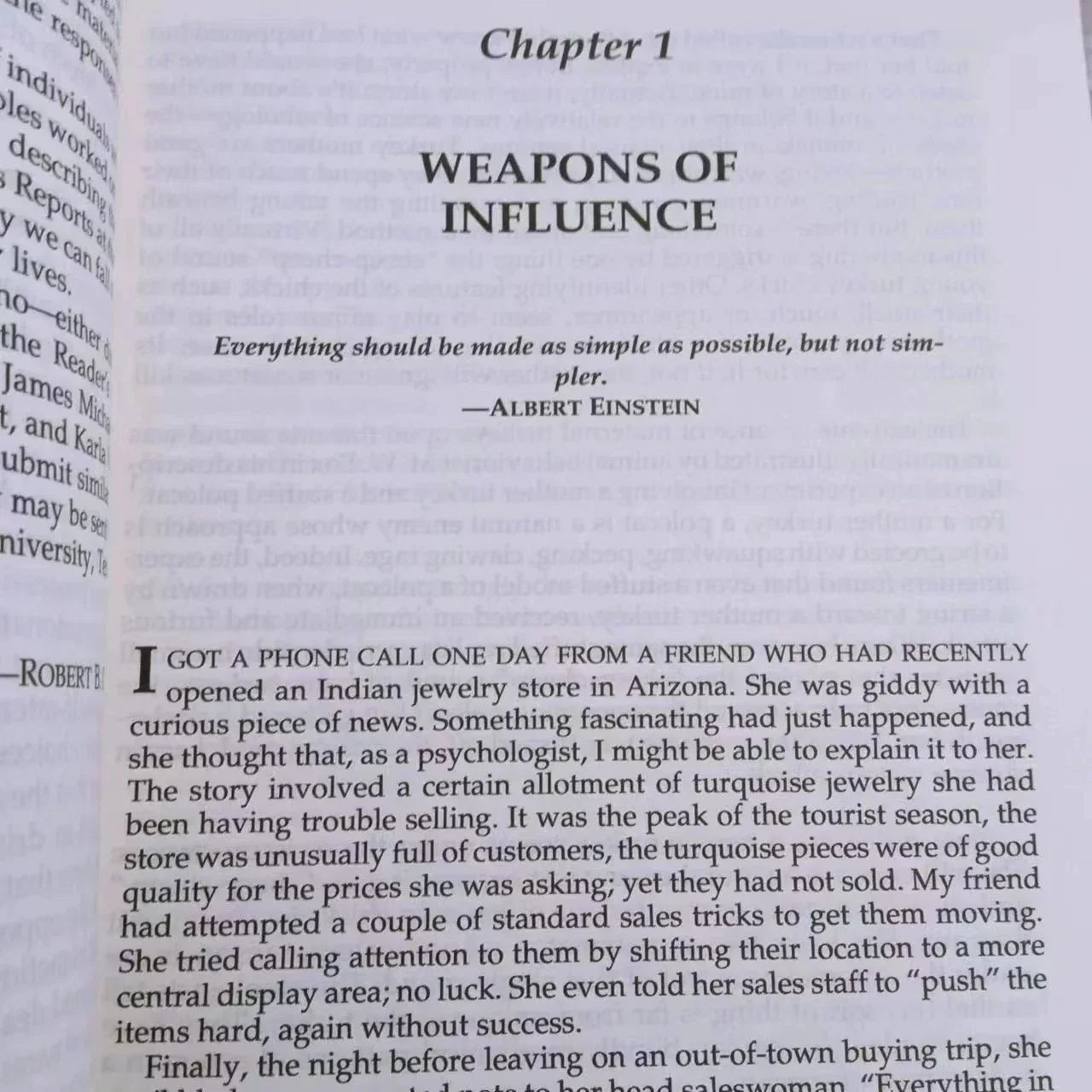 Influence:the Psychology of Persuasiom Paperback Book English