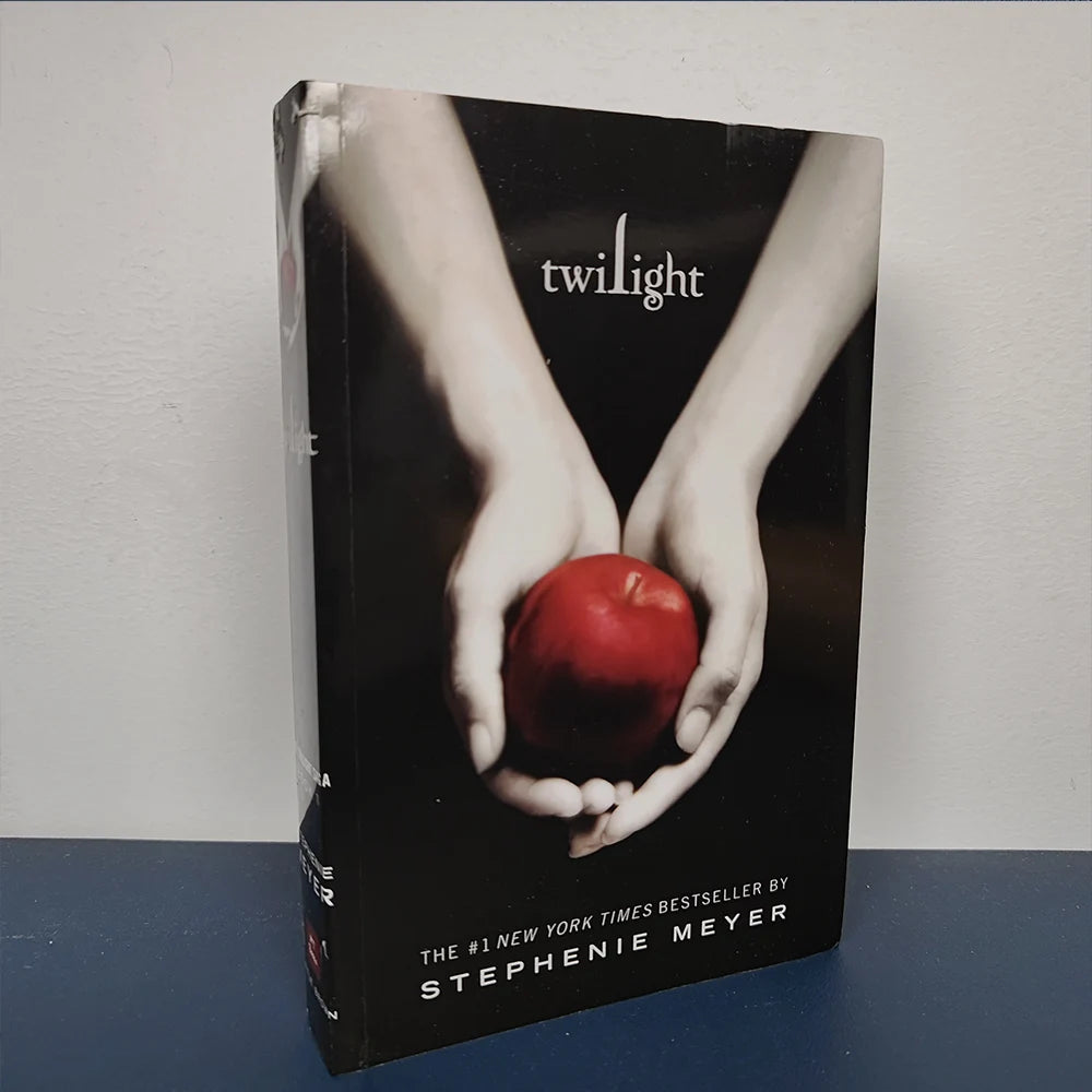 The Twilight Saga 1-2-3-4 English Novel book twilight new moon eclipse breaking dawn 1pc book