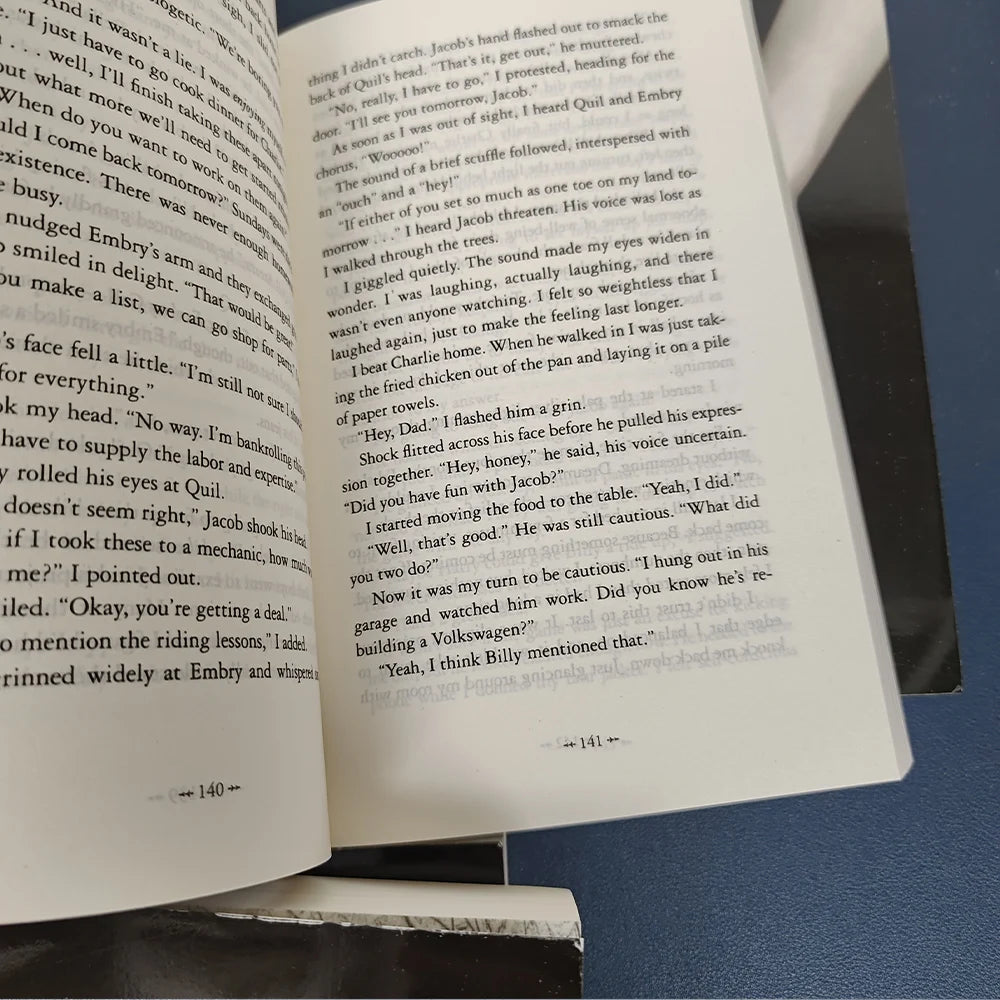 The Twilight Saga 1-2-3-4 English Novel book twilight new moon eclipse breaking dawn 1pc book